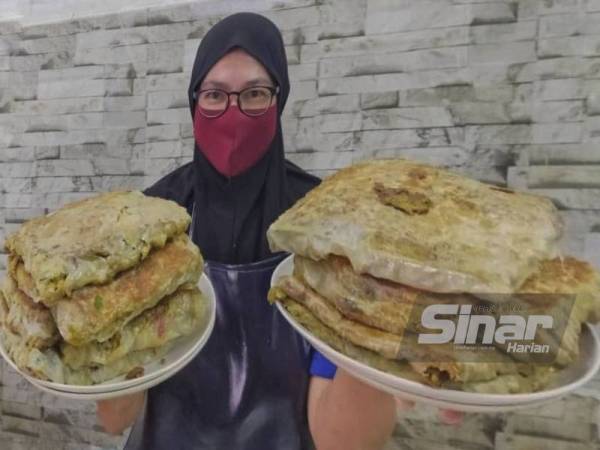 Martabak opor buatan Kak Milah laris.