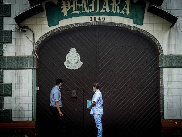 Lawatan khas keluarga penghuni sempena Hari Raya Aidilfitri di semua institusi penjara dibatalkan. - Foto Bernama