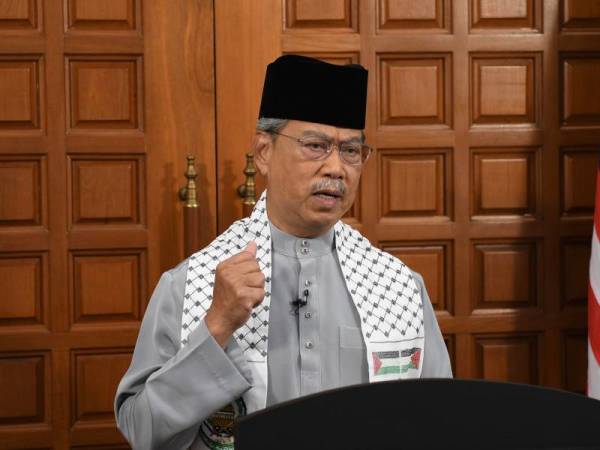 Tan Sri Muhyiddin Yassin berucap semasa Perutusan Khas Isu Palestin yang disiarkan secara langsung pada Sabtu. 