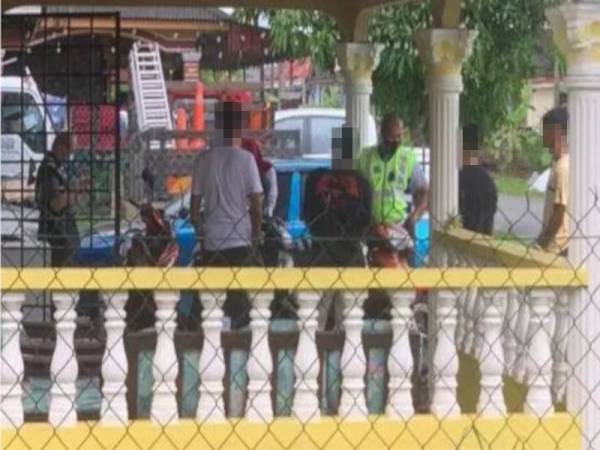 Empat individu melanggarkan SOP PKP di Taman Sri Lambak dikenakan kompaun RM20,000.