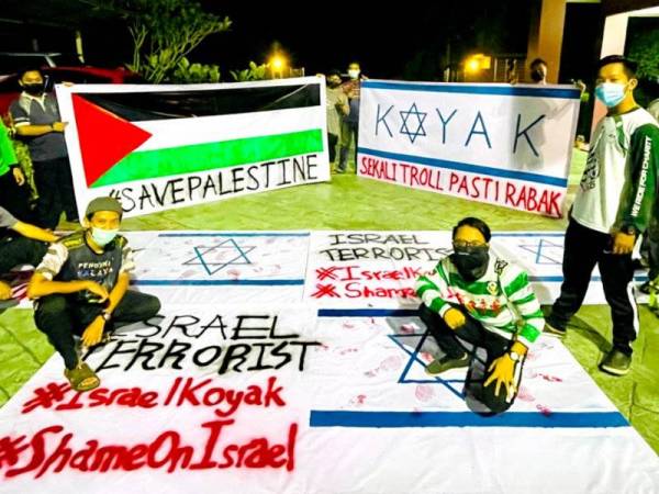 Enam kain rentang yang mengambil masa sehari untuk disiapkan sebagai solidariti kepada penduduk Palestin yang ditindas rejim Zionis Israel.