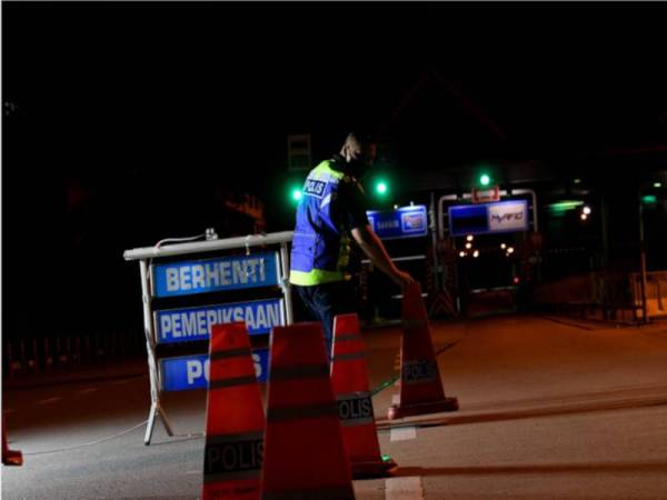 Laluan masuk dan keluar di Plaza Tol Alor Setar Selatan ditutup sementara bermula Rabu sehingga 1 Jun depan, susulan pelaksanaan Perintah Kawalan Pergerakan Diperketatkan (PKPD) di seluruh daerah Kota Setar. - Foto Bernama