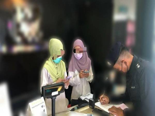 Sebuah premis kecantikan di Alor Setar dikompaun RM25,000 pada Isnin kerana beroperasi ketika tempoh Perintah Kawalan Pergerakan Diperketatkan (PKPD).