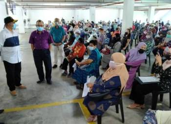 Petani plak sungai Pusat Latihan