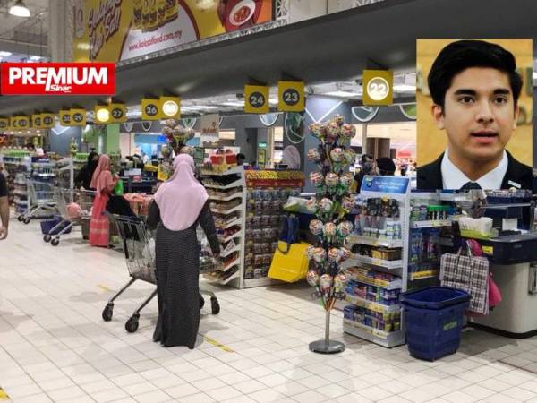 Pelbagai pihak menggesa pelaksanaan moratorium secara automatik untuk meringankan komitmen rakyat. Gambar kecil: Syed Saddiq