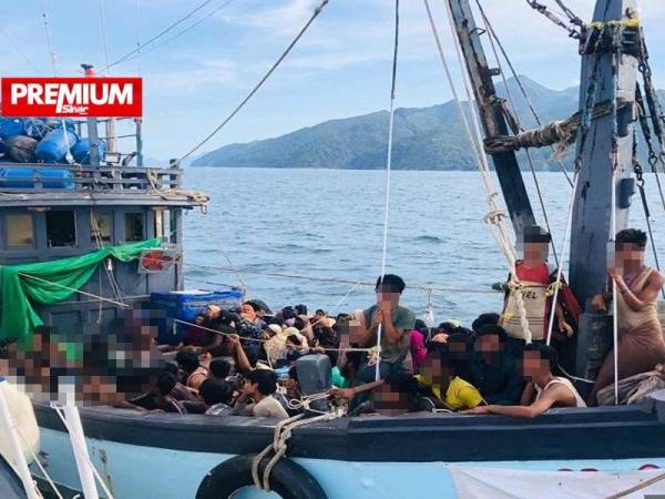 Pelarian terutama daripada etnik Rohingya menjadikan Malaysia sebagai negara pilihan untuk mereka mendapatkan perlindungan secara mudah dengan dibantu UNHCR.