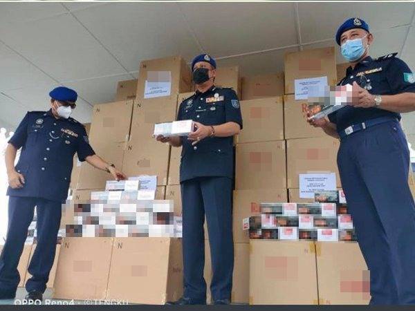 Turut dirampas 70,000 batang rokok pelbagai jenama dianggarkan bernilai RM52,500.