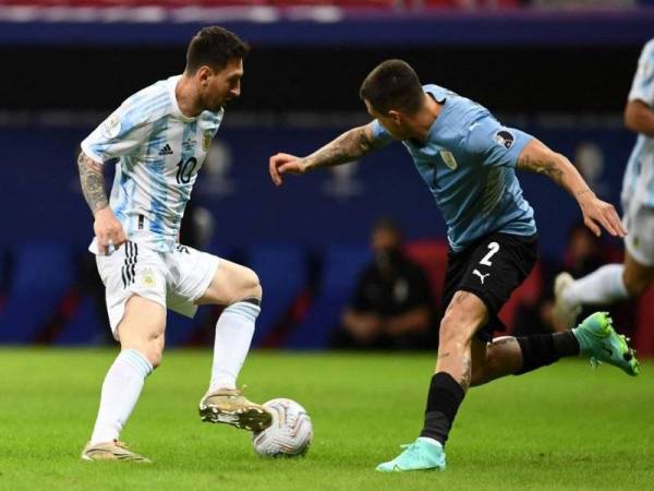 Lionel Messi, antara watak penting pencetus kemenangan Argentina menentang Uruguay.