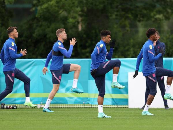 Barisan pemain England giat menjalani latihan sebagai persediaan berdepan Republik Czech pada aksi terakhir Kumpulan D Euro 2020 di Stadium Wembley pada awal pagi Rabu.