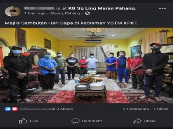 Gambar Ismail mengadakan majlis sambutan Hari Bapa yang ditular di laman sosial pada Isnin.