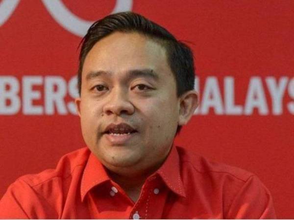 Wan Saiful Selar Tindakan Ahmad Zahid Gesa Buka Parlimen