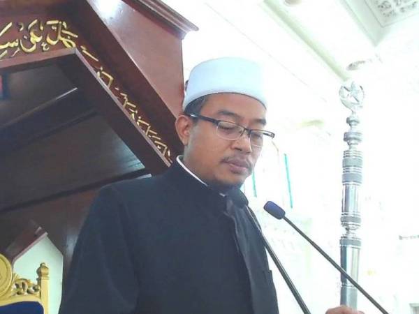 Abdul Farid menyampaikan khutbah bertajuk Raja Pemerintah: Penimbang tara yang adil lagi saksama yang turut disiarkan secara langsung menerusi Facebook Live pada Jumaat.