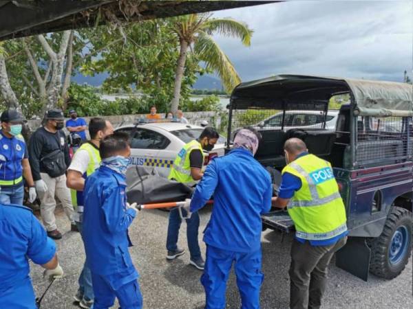 Mayat lelaki warga Thailand yang dikhuatiri hilang ketika mencari siput di pantai Pasir Berdengung, Langkawi ditemukan lemas kira-kira jam 11 pagi, Isnin.