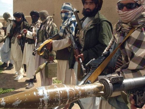Taliban tentera (Video) Lepas