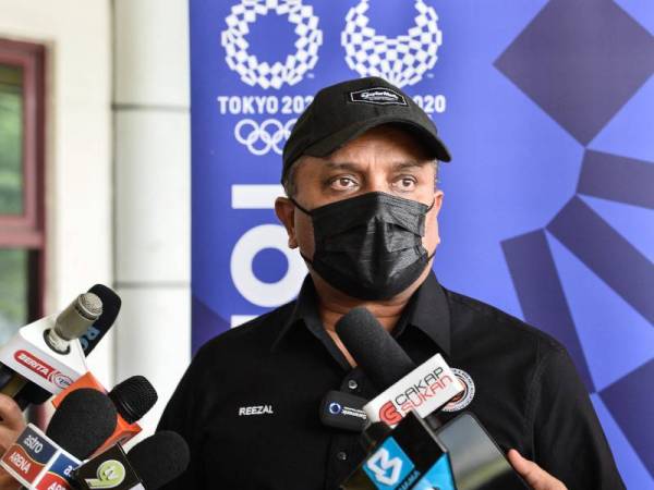 Reezal Merican pada sidang media selepas mengadakan lawatan bagi meninjau persiapan skuad olahraga olimpik dan paralimpik yang akan ke temasya Sukan Olimpik Tokyo 2020 di Majlis Sukan Negara hari ini. - Foto Bernama