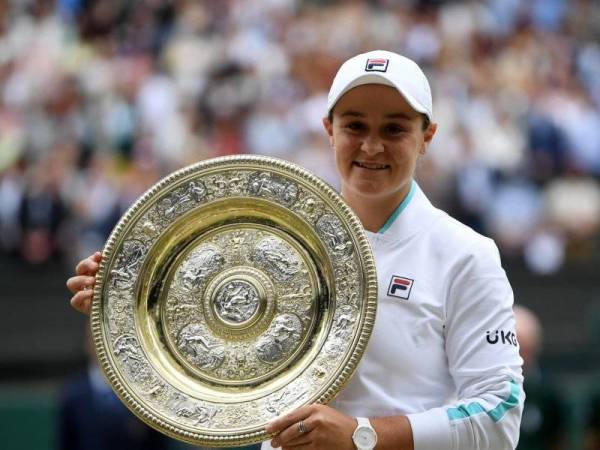 Barty meraih gelaran kedua Grand Slam selepas menjuarai Kejohanan Wimbledon tahun ini. -Foto EPA