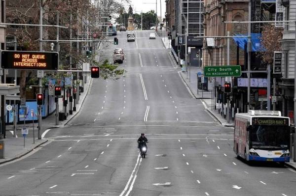 Perintah 'lockdown' dilanjutkan lagi di Sydney ekoran 97 kes baharu Covid-19 dilaporkan di bandar raya itu dalam tempoh 24 jam yang lalu. - Foto AF