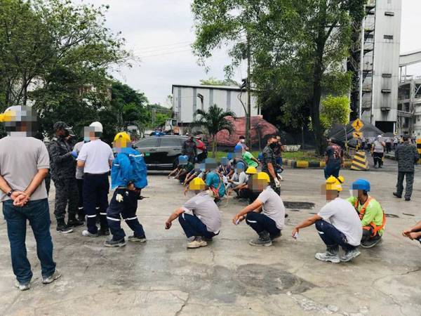 Seramai 27 warga asing ditahan dalam serbuan Op Patuh. - Foto ihsan JIM Perak