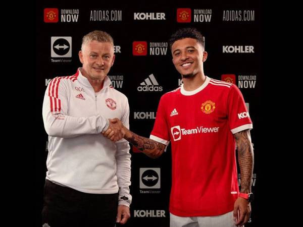 Solskjær bersama Sancho yang memperkuatkan cabaran The Red Devils bagi musim baharu EPL 2021/22.