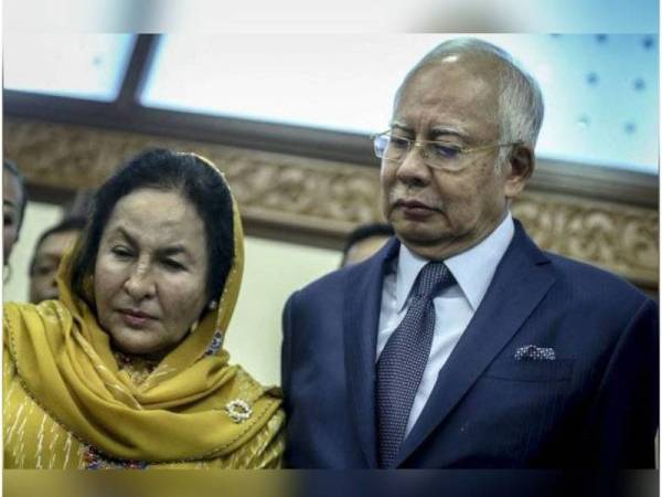 Rosmah (kiri) dan Najib. - Foto fail Bernama