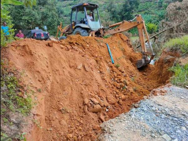 Tujuh parit dibina di kawasan HSK Batu Talam bagi mengelak aktiviti pertanian di kawasan terbabit berulang.