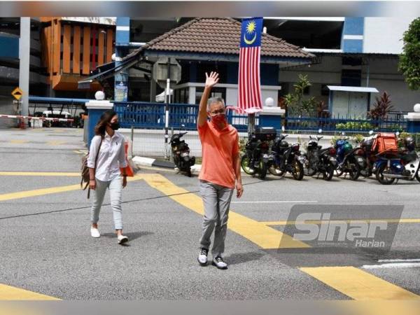 Tony Pua hadir memberi keterangan di IPD Dang Wangi, Kuala Lumpur pada Rabu.