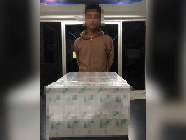 Remaja berusia 16 tahun disyaki menyeludup 20 kotak rokok yang belum lulus Kastam.