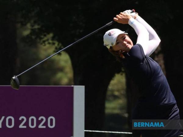 Pemain golf wanita utama negara, Kelly Tan