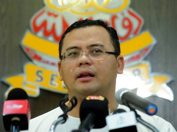  Datuk Seri Amirudin Shari 