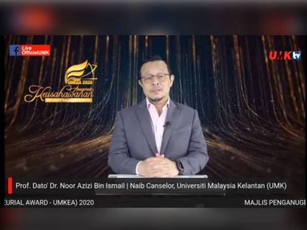 Noor Azizi semasa mengumumkan pemenang-pemenang Anugerah Keusahawanan UMKEA 2020 secara dalam talian pada Khamis.