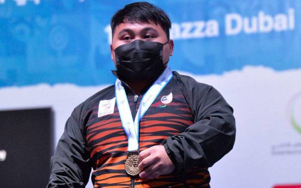 Bonnie diberi penghormatan sebagai pembawa Jalur Gemilang pada upacara pembukaan Sukan Paralimpik Tokyo 2020.