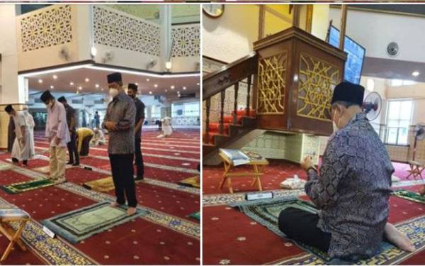 Muhyiddin ketika menunaikan solat Jumaat di Masjid Saidina Umar Al-Khattab, Bukit Damansara 