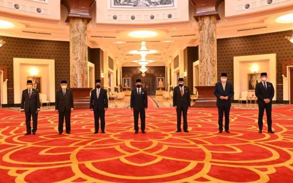 Perbincangan Khas Raja-Raja Melayu di Istana Negara hari ini bagi membincangkan isu semasa termasuk pelantikan Perdana Menteri baharu. -Foto Istana Negara