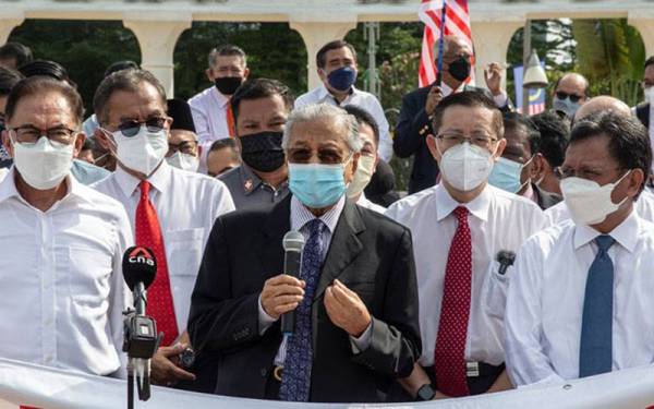 Kesepakatan ahli Parlimen pembangkang amat diperlukan bagi memberikan perkhidmatan terbaik kepada rakyat.