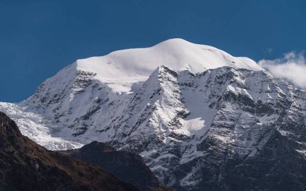 Setakat ini dua kumpulan telah memperoleh permit untuk mendaki Gunung Manaslu, puncak kelapan tertinggi di dunia dengan ketinggian 8,163 meter. Foto 123RF