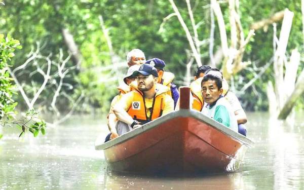 Tengku Amir menegaskan tidak mempunyai sebarang kaitan dengan pembangunan dirancang di HSKKLU. - Foto FB Selangor Royal Office