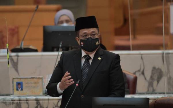 Ayub ketika menjawab soalan pada Persidangan Keempat Dewan Negeri Johor ke-14 di Bangunan Sultan Ismail, Kota Iskandar hari ini. - Foto Bernama