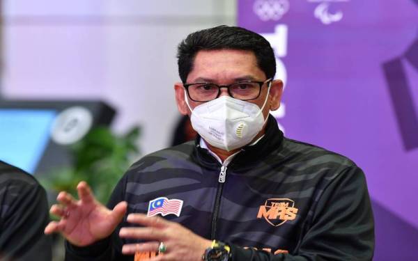 Menteri Belia dan Sukan Datuk Seri Ahmad Faizal Azumu pada sidang media ketika hadir menyambut kepulangan kelompok terakhir para kontinjen Malaysia dari Temasya Sukan Paralimpik Tokyo 2020 di Lapangan Terbang Antarabangsa Kuala Lumpur (KLIA) hari ini. Foto Bernama