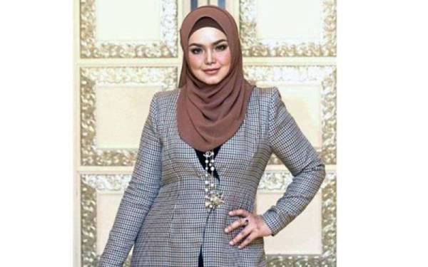 Siti Nurhaliza Tarudin bakal melancarkan ’single’ terbaharu hasil kolaboratif bersama maestro muzik dari Indonesia dalam tempoh terdekat.