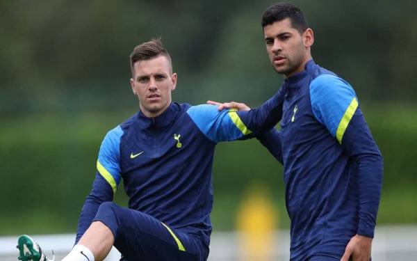 Romero dan Lo Celso ketika menjalani latihan di Croatia baru-baru ini. Foto gettyimages