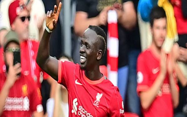 Mane meraikan jaringan pembukaan The Reds ketika melayan kunjungan Crystal Palace di Anfield. FOTO: AFP