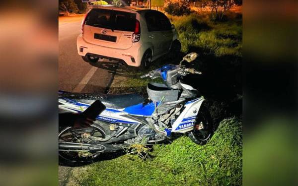 Motosikal yang digunakan suspek semasa meragut seorang wanita berusia 29 tahun di Kampung Binjai, Kota Bharu pada pagi Isnin. - Foto media sosial