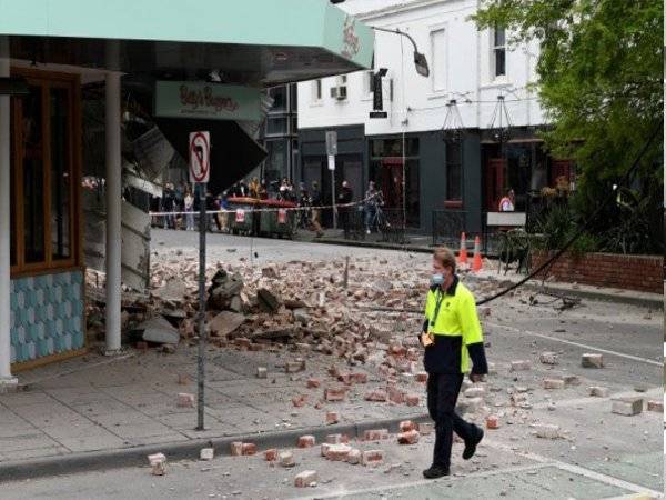 Tiada rakyat Malaysia terjejas dalam kejadian gempa berkekuatan 6.0 pada skala Richter yang melanda berhampiran Melbourne, Victoria, Australia pada Rabu.