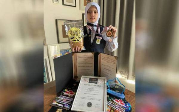 Maryam Muzamir, 11, berjaya menangi tiga pingat emas dalam pertandingan inovasi dan reka cipta di Toronto, Kanada pada Ogos.