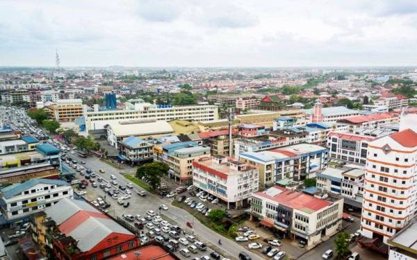 Kerajaan digesa memberi tumpuan kepada isu kemiskinan bandar di Sibu di bawah Rancangan Malaysia ke-12. - Foto 123RF