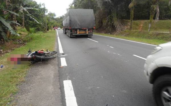 Che Muhammad Fikri maut selepas motosikal yang ditunggangnya merempuh sebuah kereta dalam kejadian di Kilometer 15 Jalan Lipis – Merapoh di Kampung Relong pada petang Rabu.