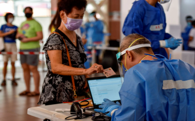 26,088 individu yang dijangkiti Covid-19. - Foto Reuters