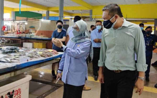 Kutipan Sampah Pantai Remis Meningkat Tiga Kali Ganda