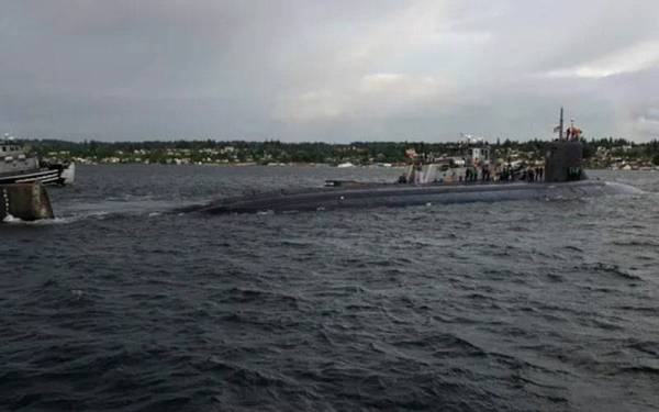 Gambar fail menunjukkan kapal selam nuklear Tentera Laut AS, USS Connecticut. - Foto AFP