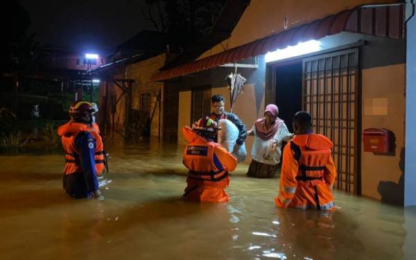 Banjir Kilat Tiga Pps Dibuka Di Kuala Muda